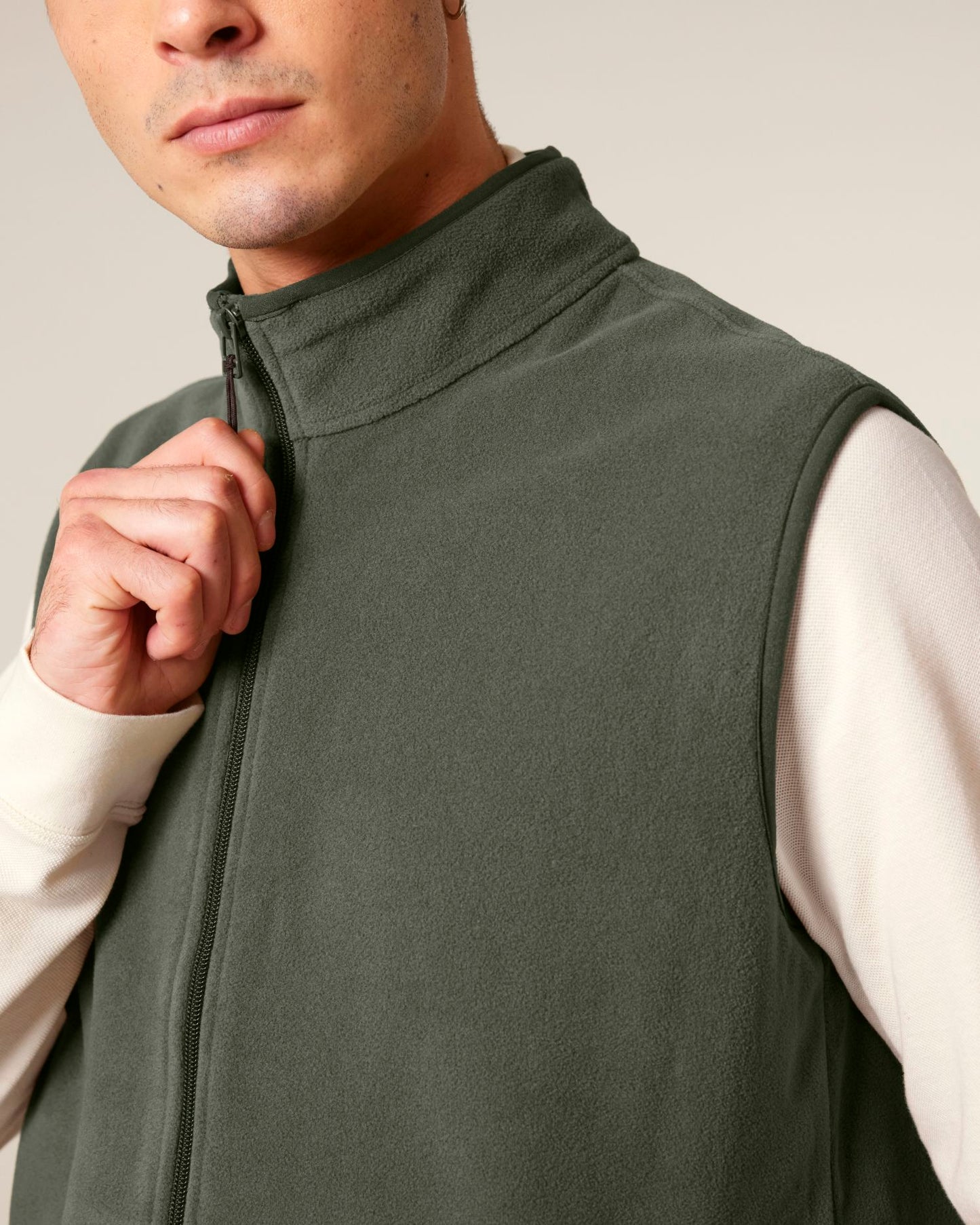 Stanley Quester - Khaki - Vorderseite Detail