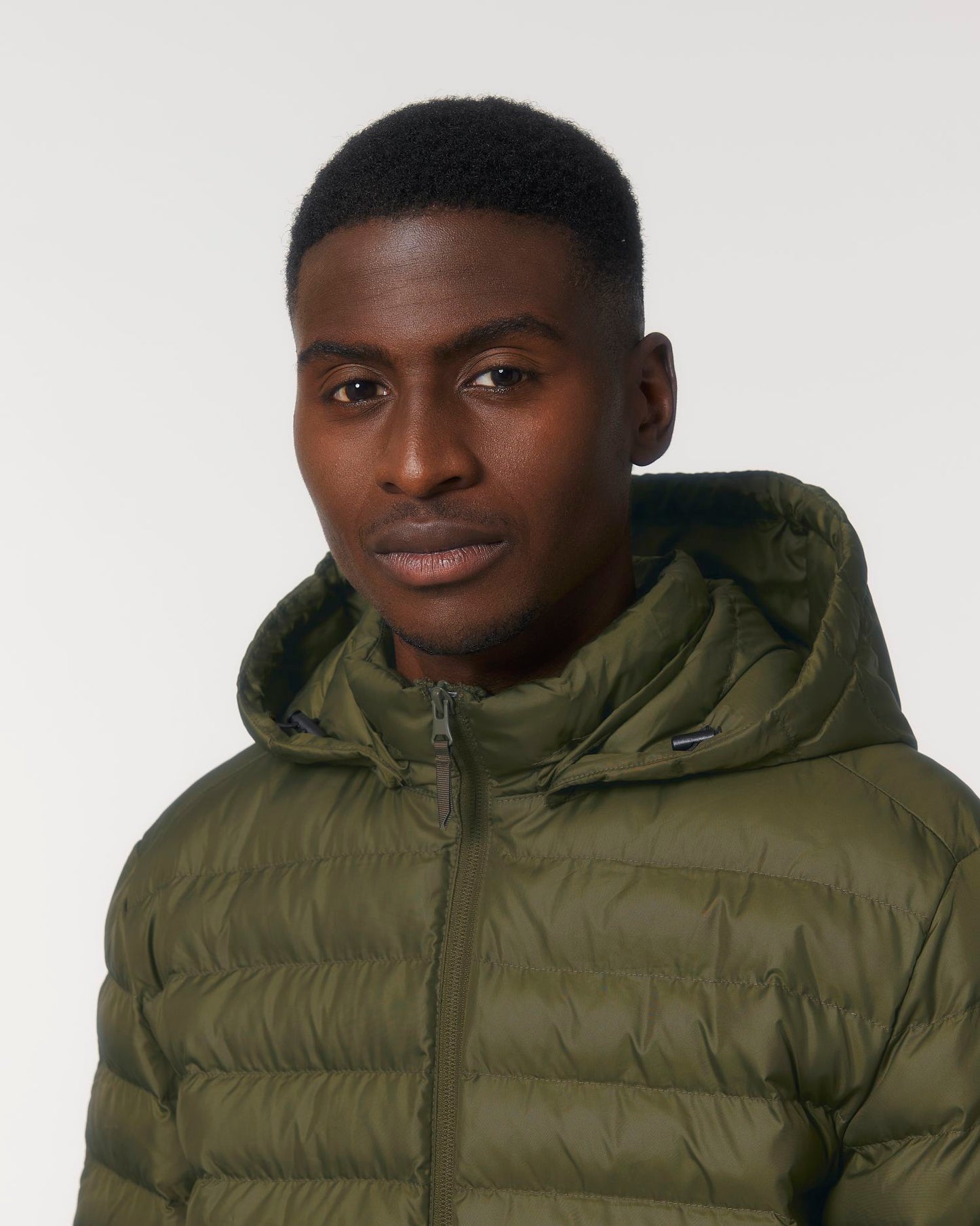 Stanley Voyager - British Khaki - Vorderseite Detail