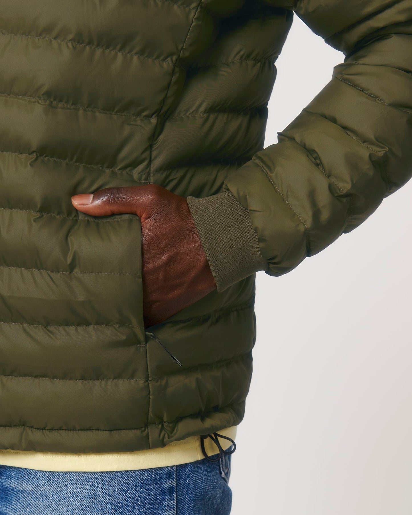 Stanley Voyager - British Khaki - Vorderseite Detail