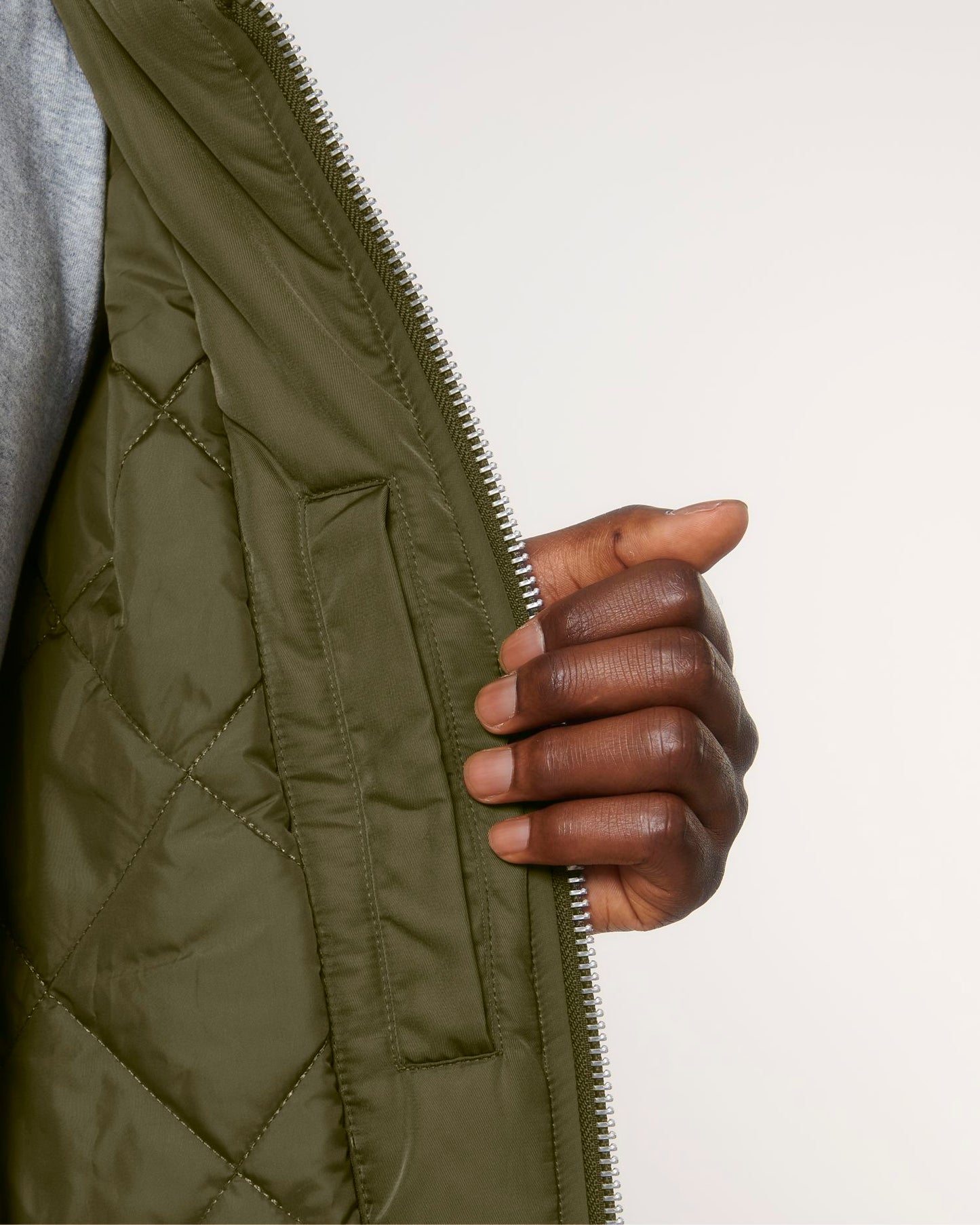 Bomber - British Khaki - Vorderseite Detail