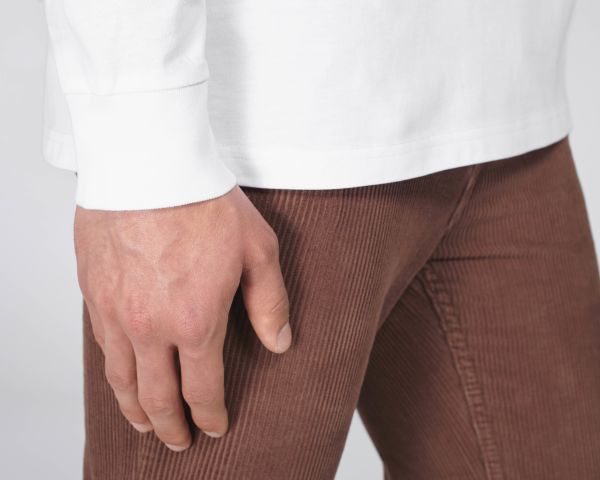 Shifts Dry - White - Vorderseite Detail