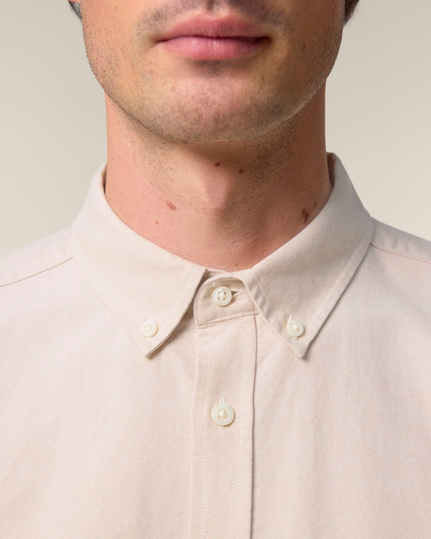 Stanley Oxford Shirt - Beige Oxford - Vorderseite Detail