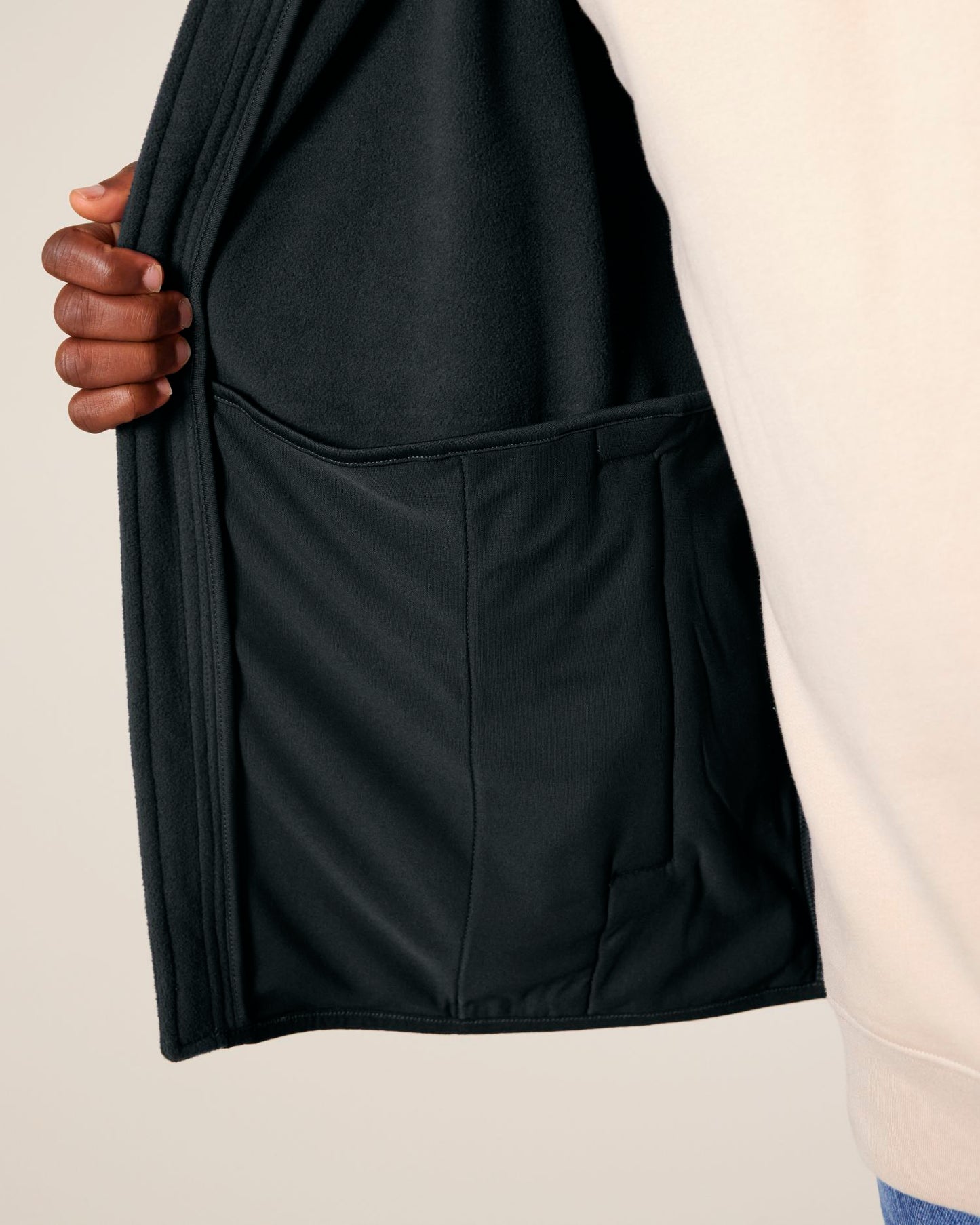 Stanley Quester - Black - Vorderseite Detail