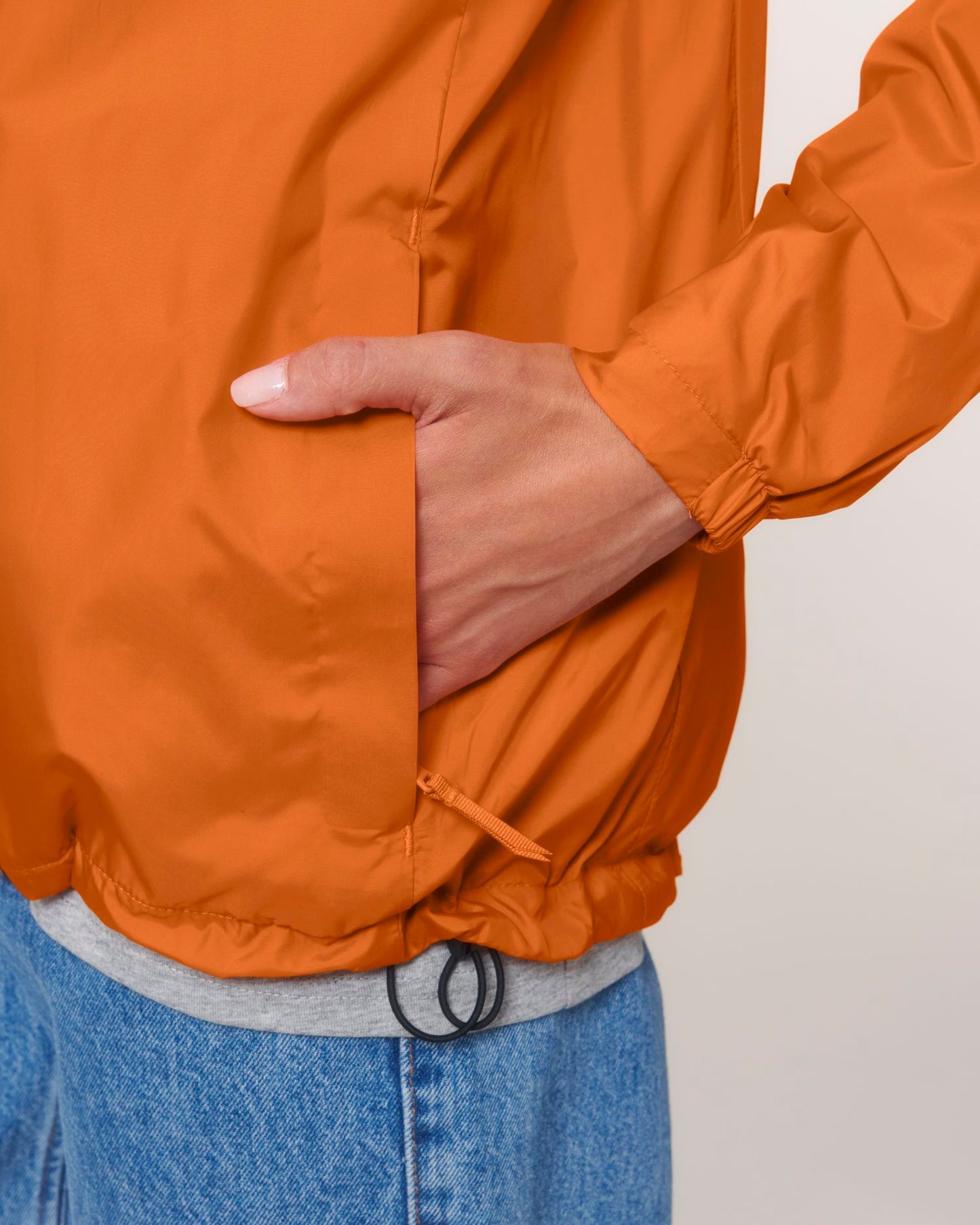 Commuter - Flame Orange - Vorderseite Detail