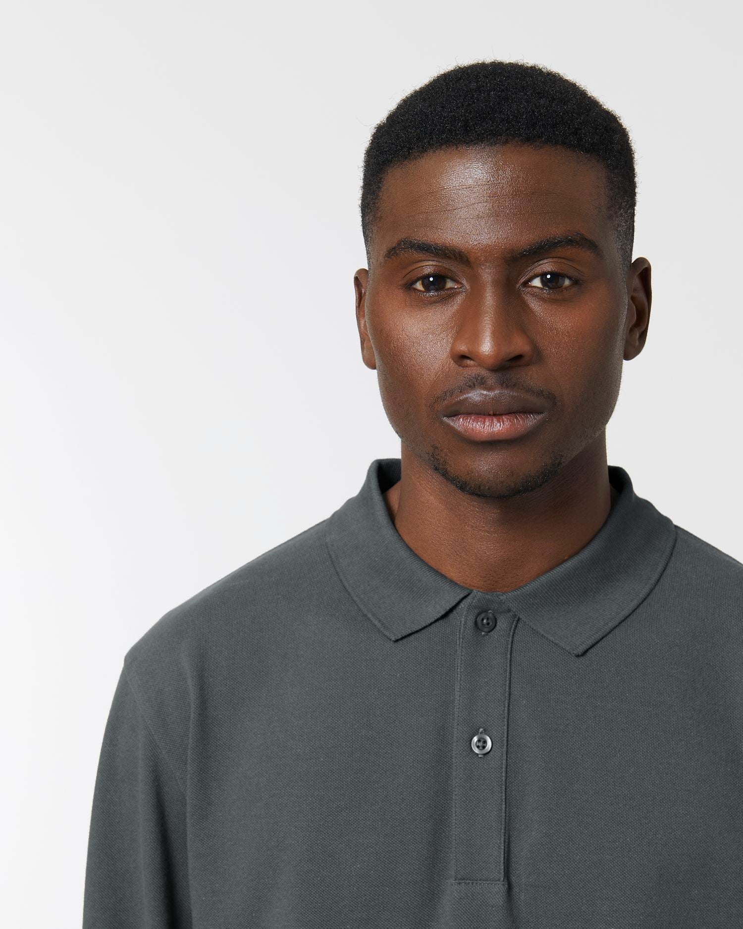 Prepster Long Sleeve - Anthracite - Vorderseite Detail