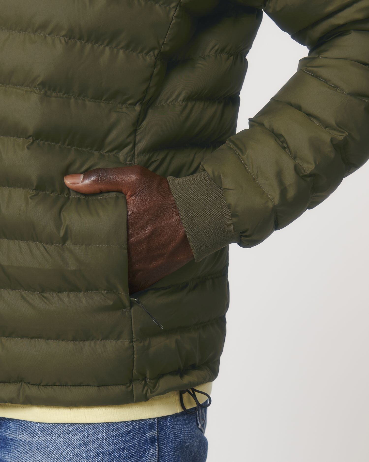 Stanley Voyager - British Khaki - Vorderseite Detail