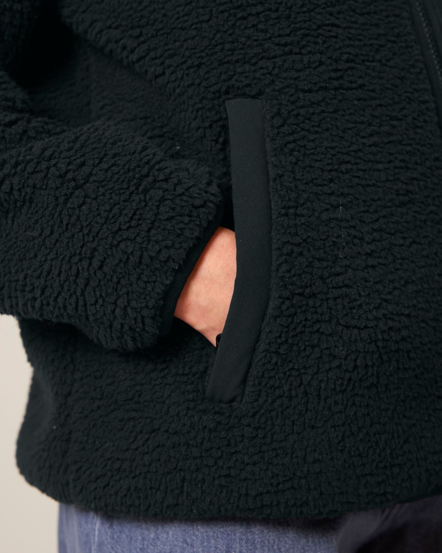 Brooker - Black - Vorderseite Detail