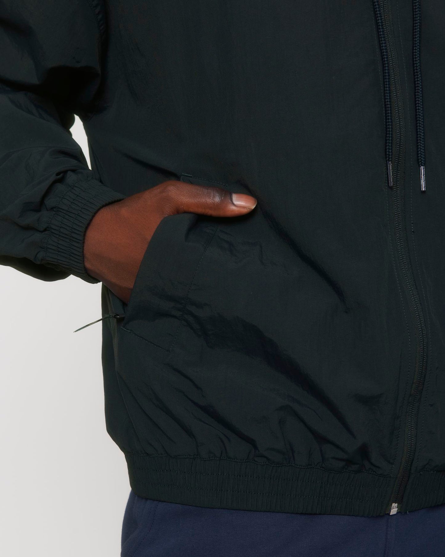 Tracker - Black - Vorderseite Detail
