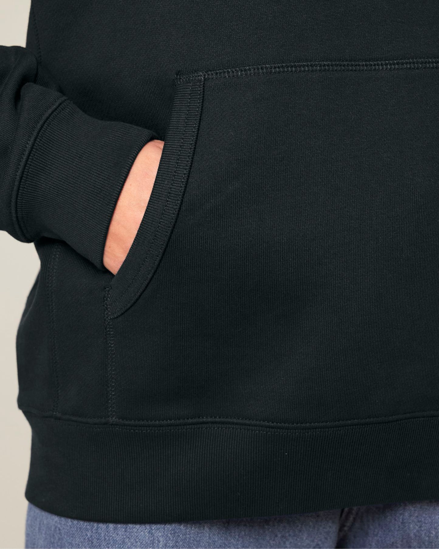 Striker - Black - Vorderseite Detail