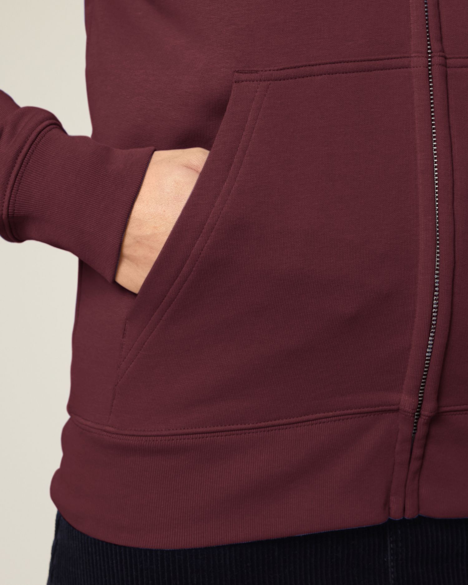 Connector 2.0 - Burgundy - Vorderseite Detail