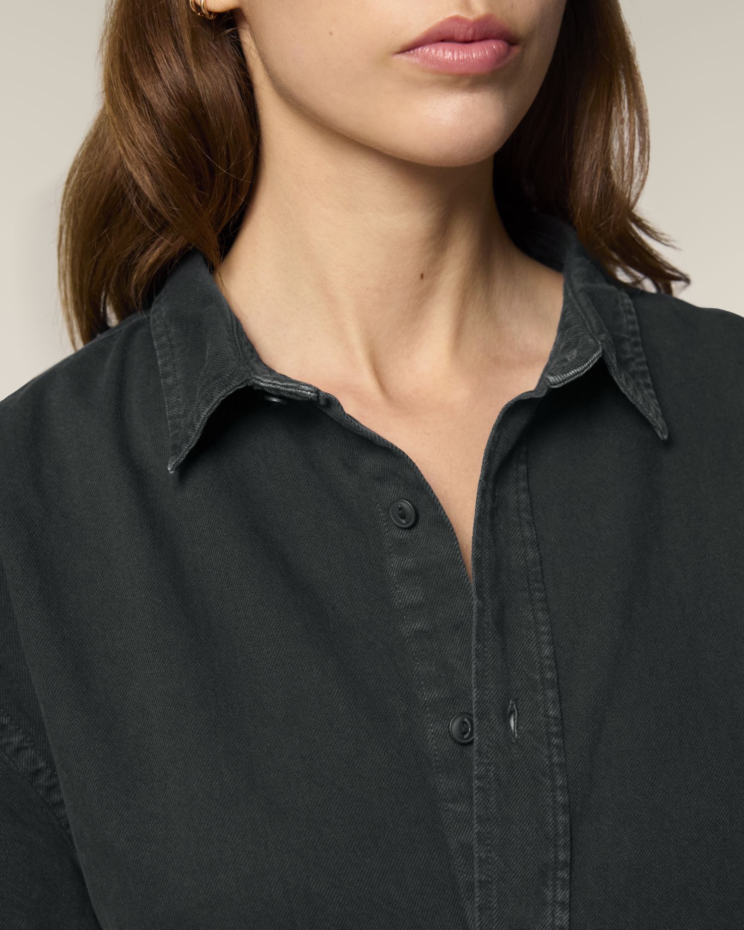 Worker Shirt - G. Dyed Black Rock - Vorderseite Detail