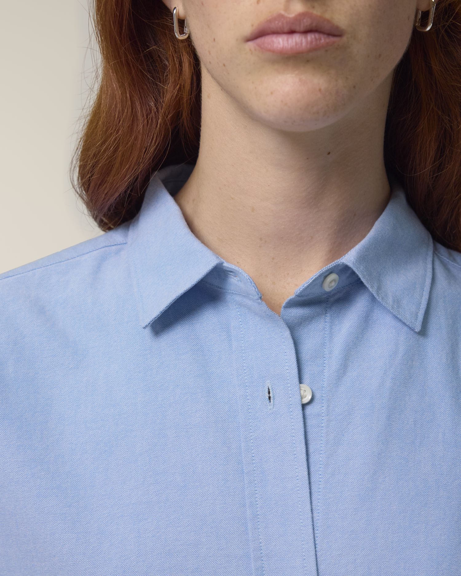 Stella Oxford Shirt - Blue Oxford - Vorderseite Detail