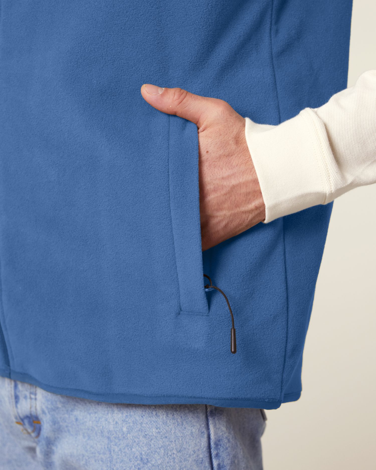 Stanley Quester - Mindful Blue - Vorderseite Detail