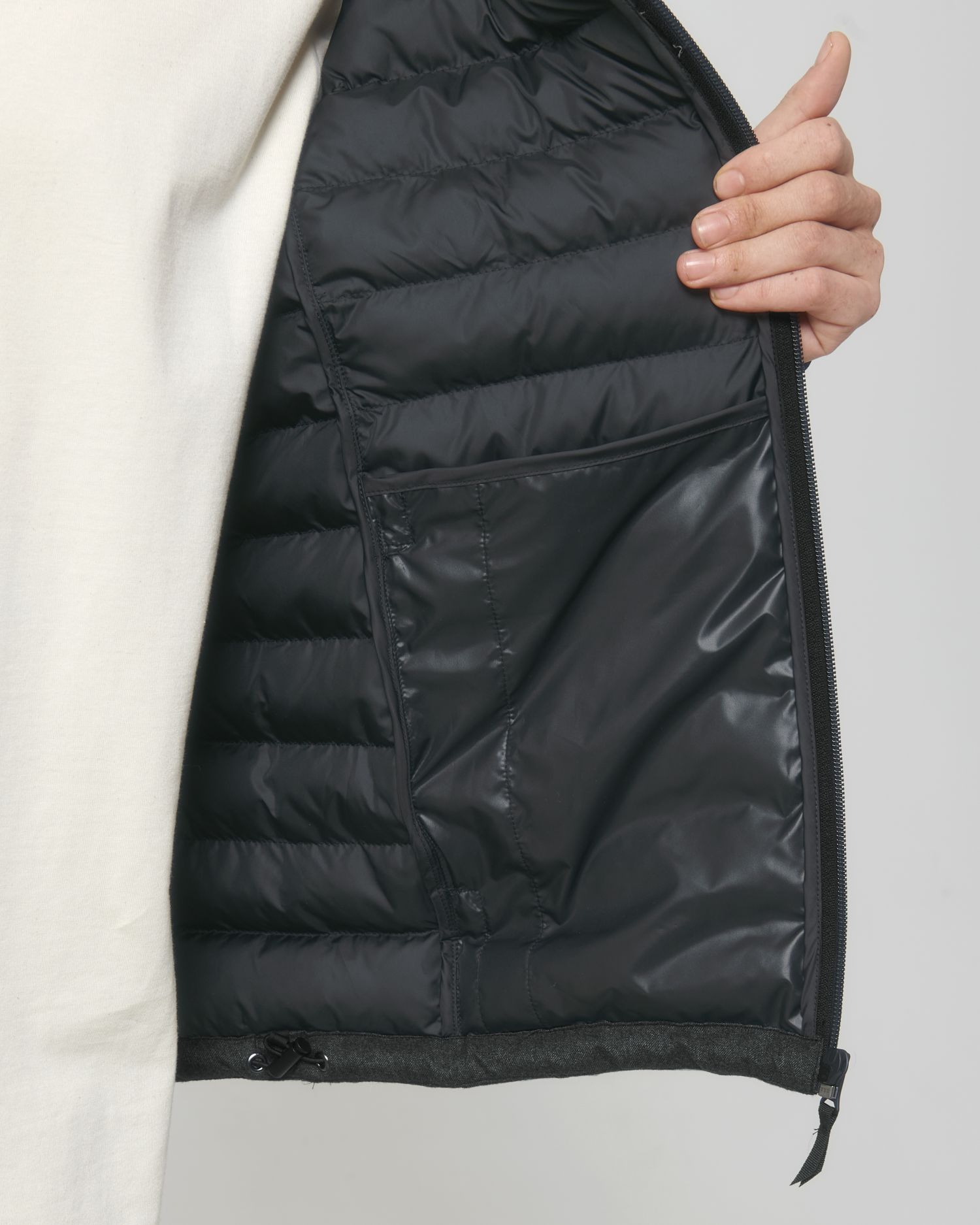 Stanley Voyager Wool-Like - Dark Heather Grey - Vorderseite Detail