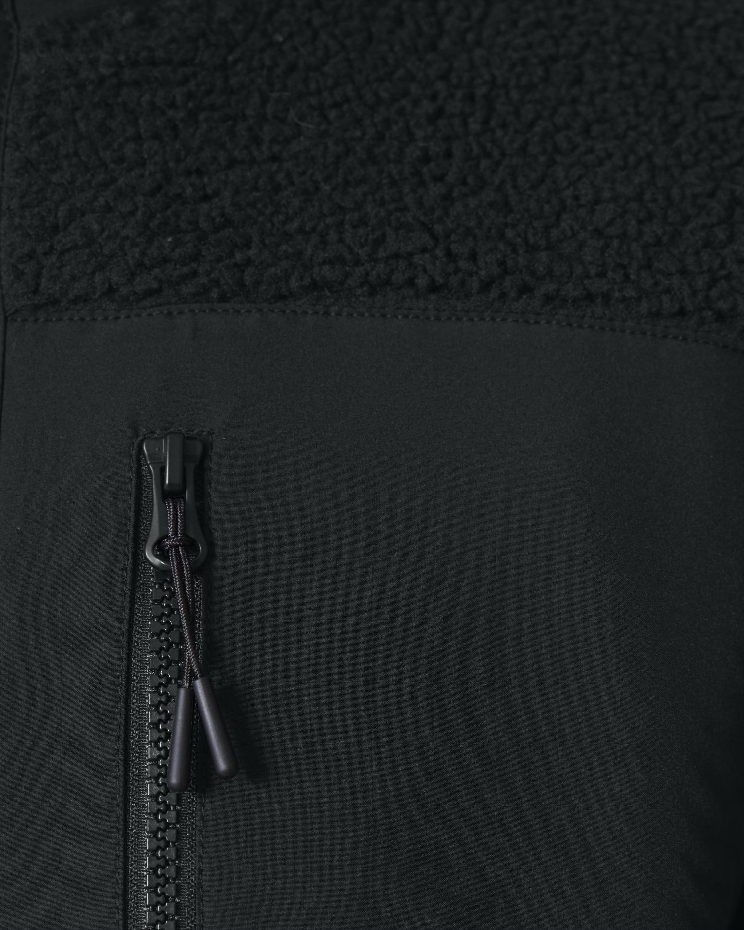 Brooker - Black - Vorderseite Detail