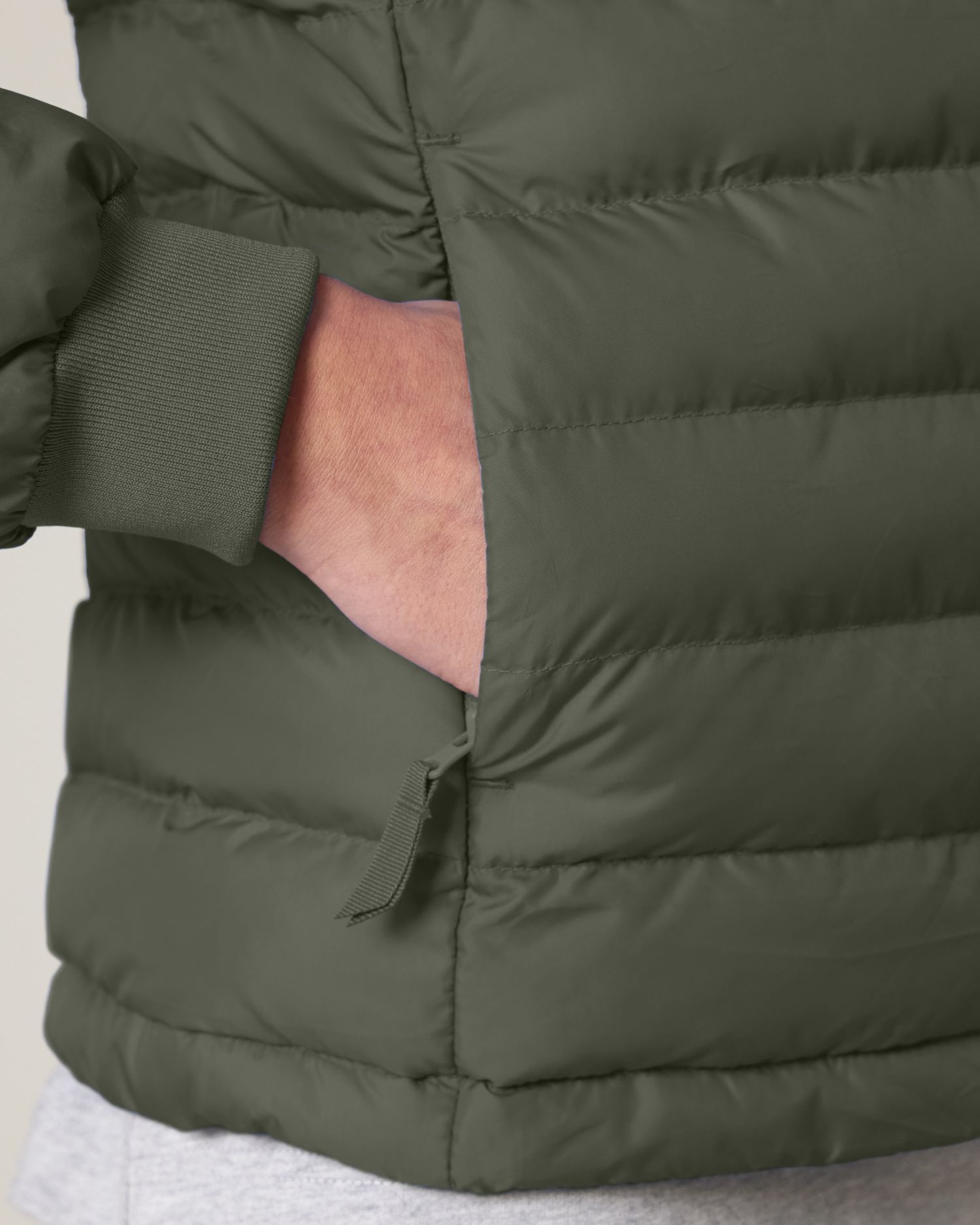 Stella Voyager - Khaki - Vorderseite Detail
