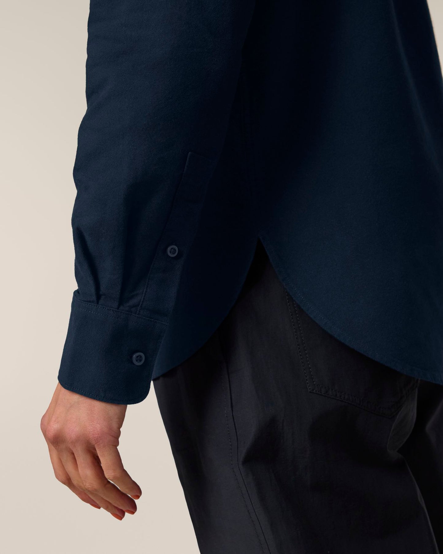 Stella Oxford Shirt - French Navy - Vorderseite Detail