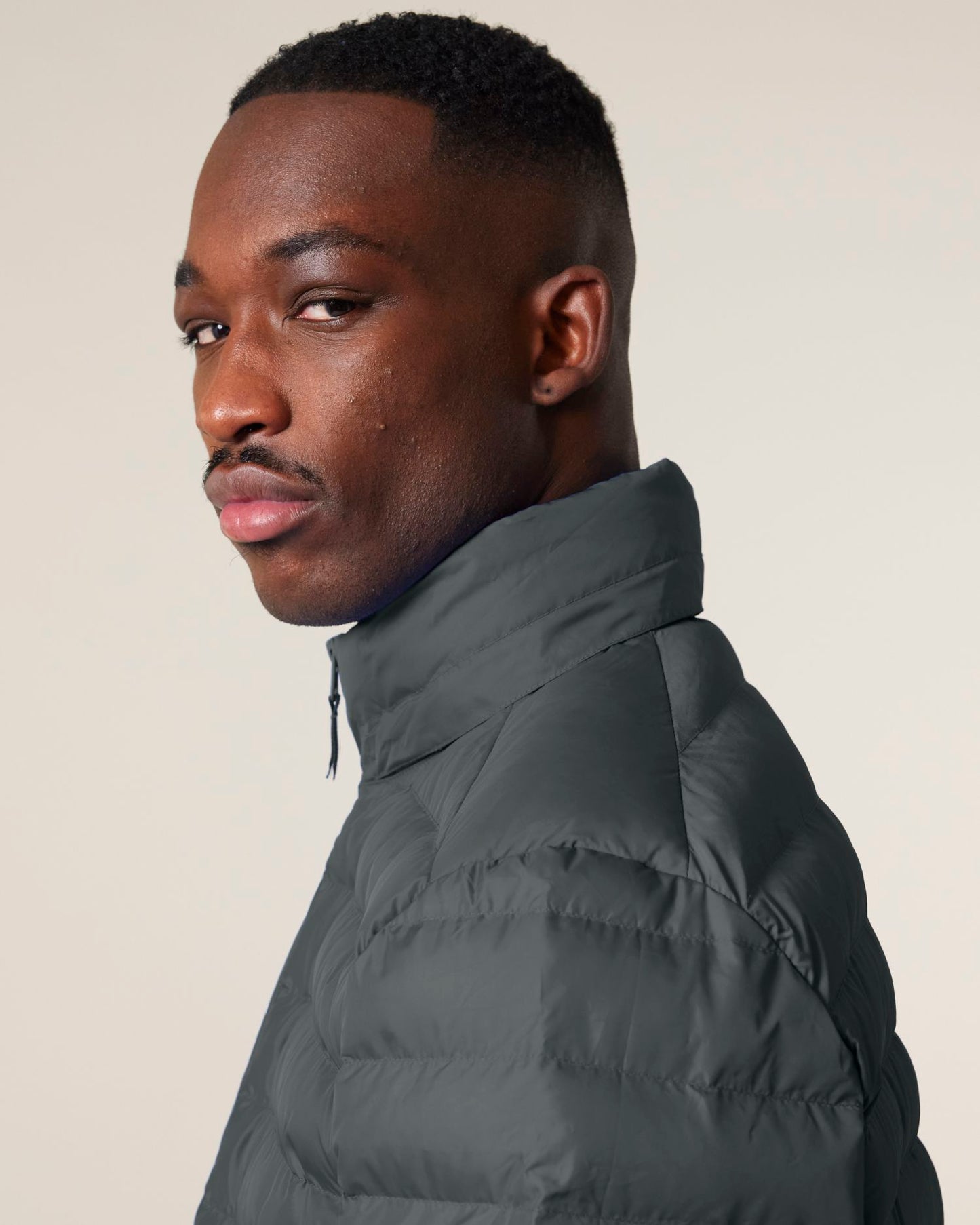 Stanley Voyager - Anthracite - Vorderseite Detail