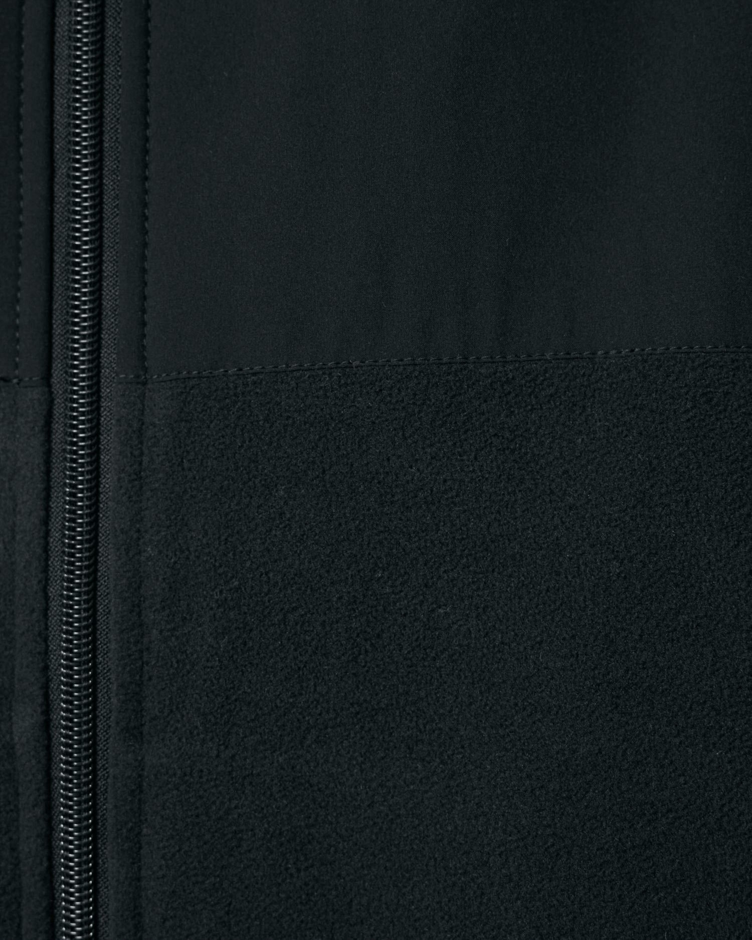 Trekker - Black - Vorderseite Detail