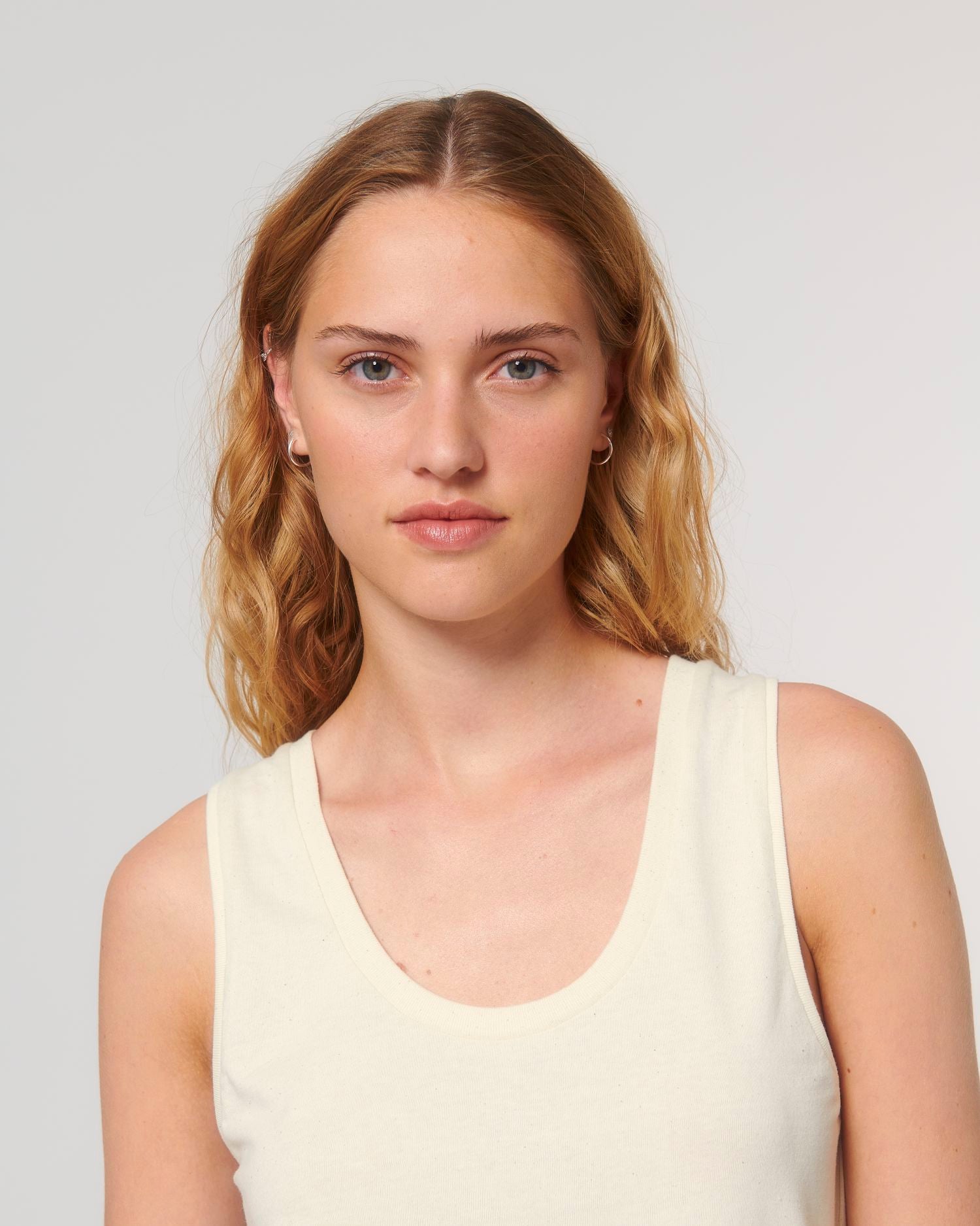 Stella Minter - Natural Raw - Vorderseite Detail