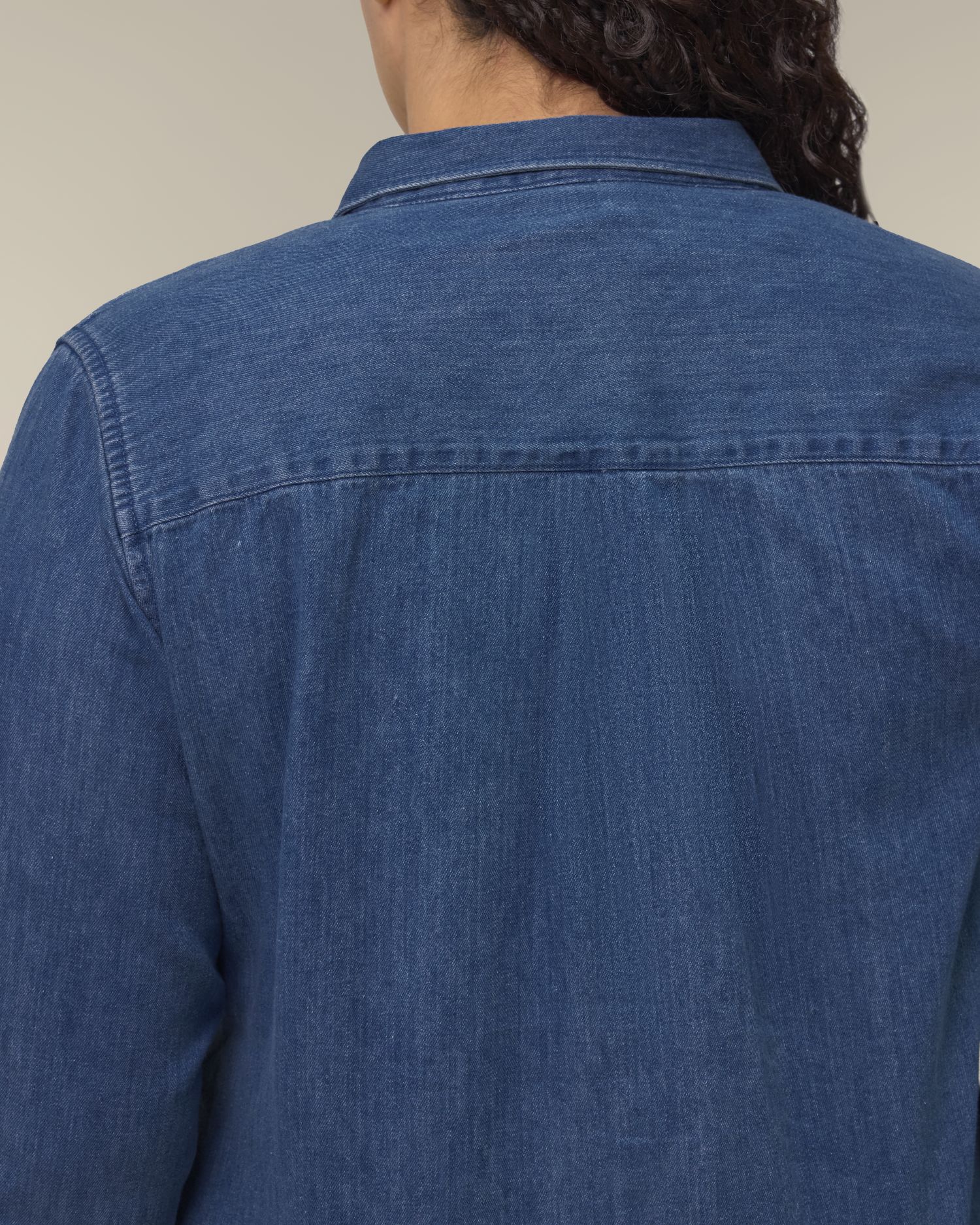 Stella Denim Shirt - Mid Wash - Vorderseite Detail