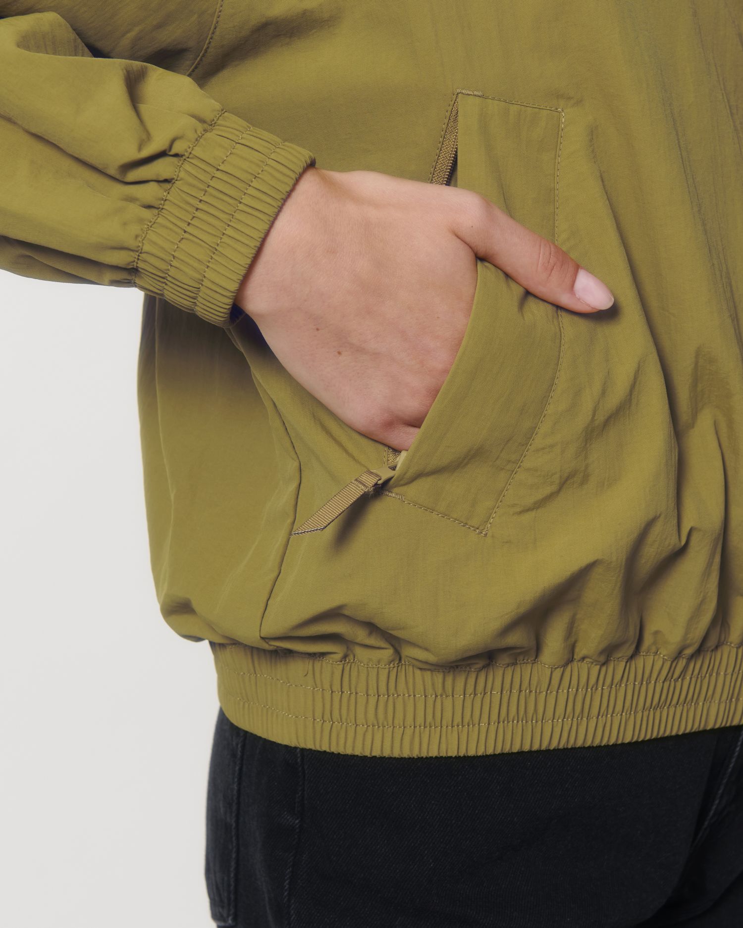 Tracker - Olive Oil - Vorderseite Detail
