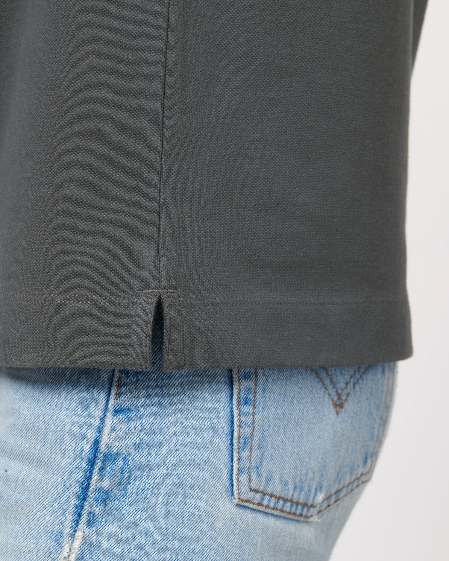 Prepster Long Sleeve - Anthracite - Vorderseite Detail
